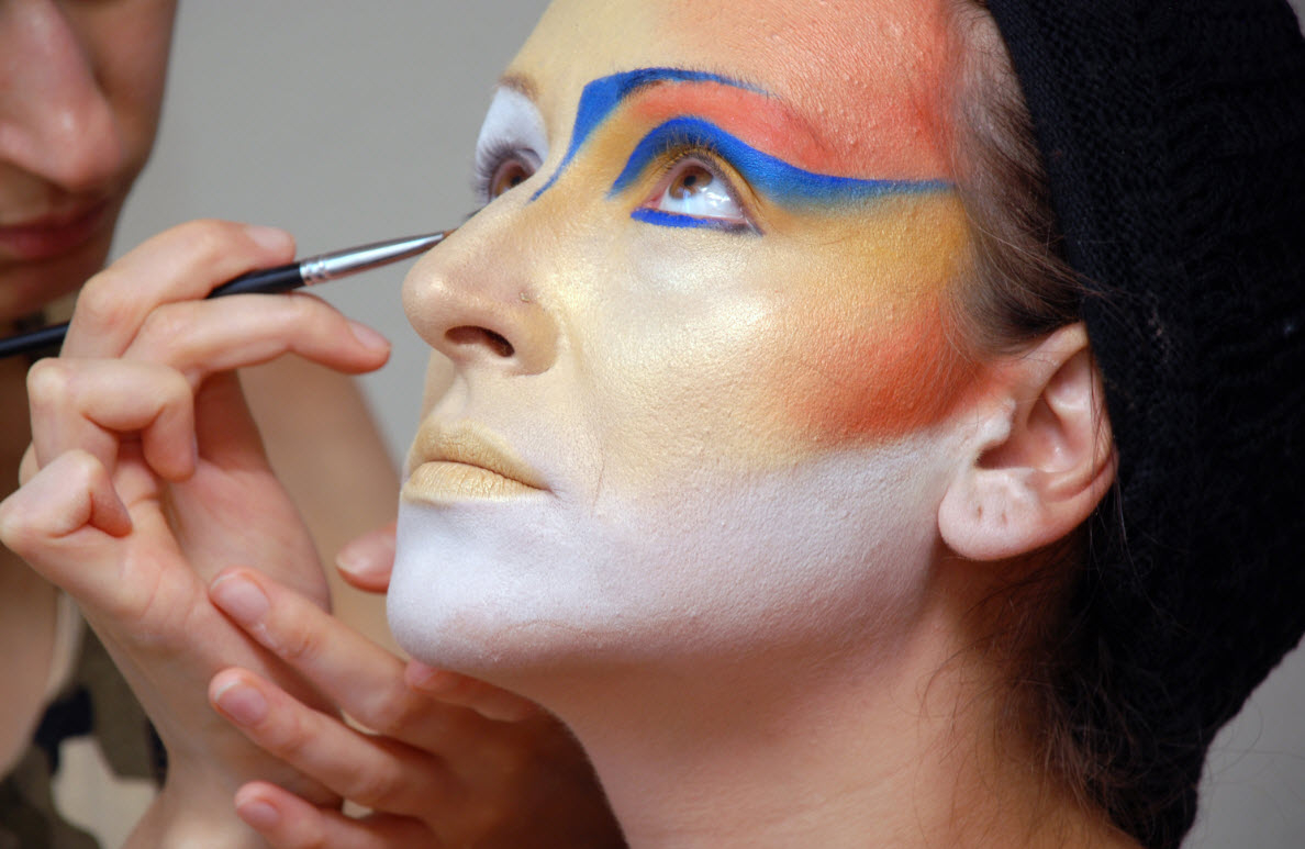 Stage Makeup - The Art of Makeup School